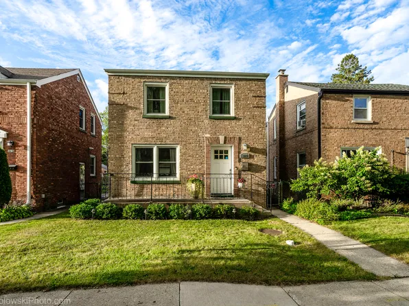 3812 W Hull St, Skokie, IL 60076