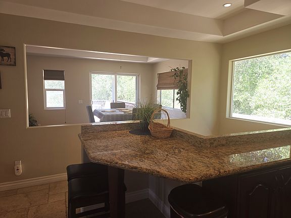4th image of 41565 Avenida Conchita