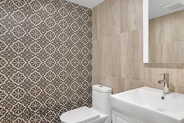 Rented by Rennit Inc. | media 40