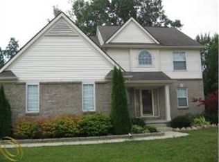 47217 Harbour Pointe Ct, Van Buren Township, MI 48111