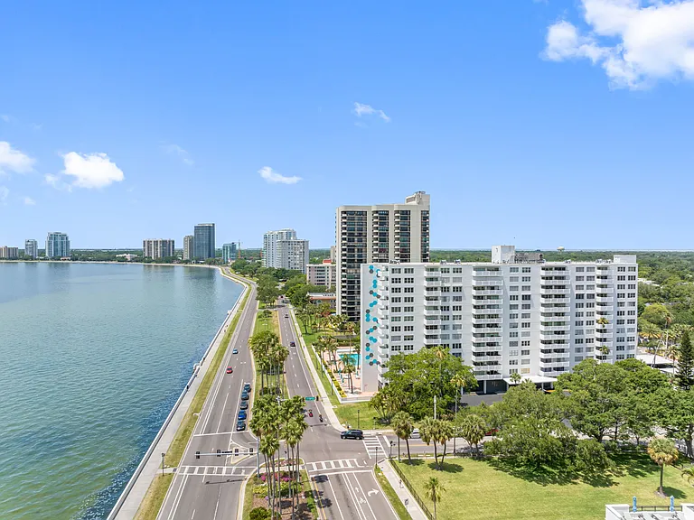 2401 Bayshore Blvd #502 — Photo 1