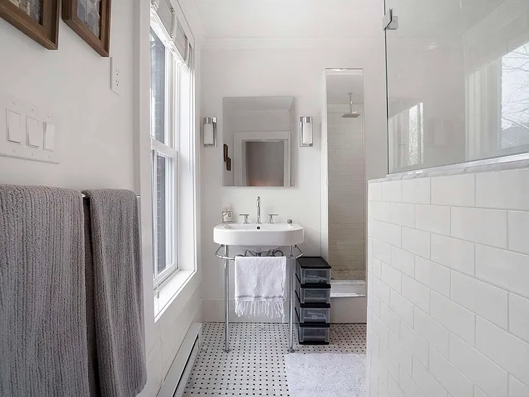 158 W Newton St #2 — Photo 14