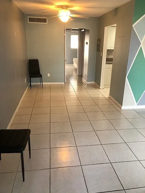 1 bed, 635 sqft, $1,300 — Photo 3