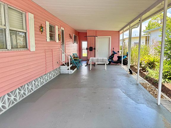 4th image of 909 Orinoco Ave W