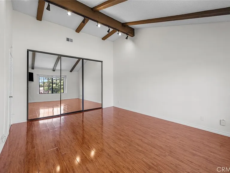 7100 Balboa Blvd #803 — Photo 31