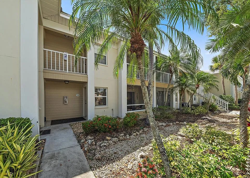 425 Cerromar Ter #359