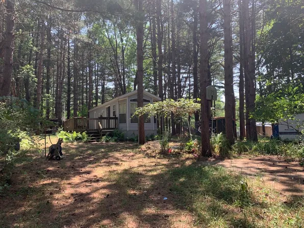 15/50 Woodhaven Dr E, Sublette, IL 61367