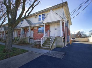 24 W Valley Stream Blvd #1, Valley Stream, NY 11580