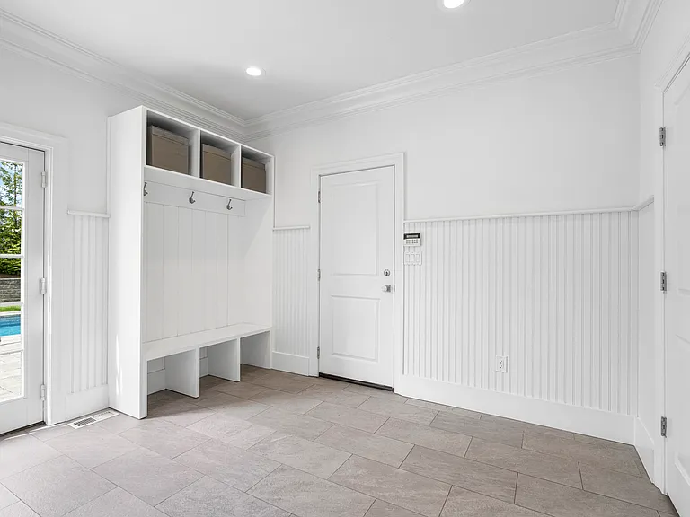 16 Hilltop Dr — Photo 13