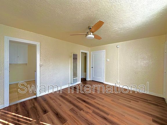 5th image of 119 E North St