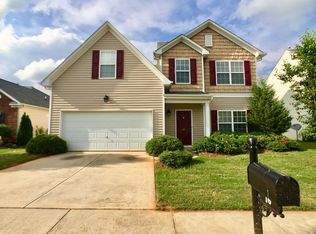 16 Paranor Dr, Simpsonville, SC 29681