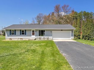 7489 Tiffany Ave NE, Rockford, MI 49341