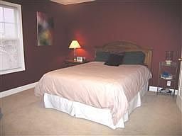 2nd BR holds queen bed