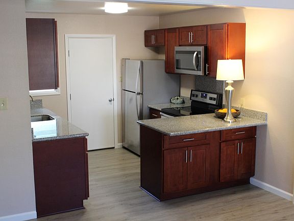 3rd image of 98-1386 Hinu Pl #48