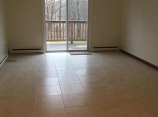 38 Beacon Rd #C, Glenmont, NY 12077