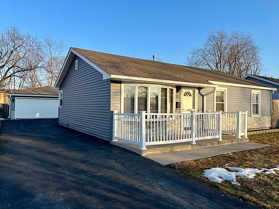 2nd image of 719 N Indiana Ave