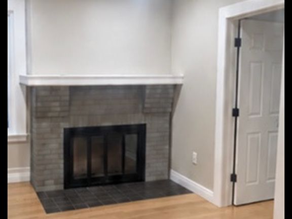 3rd image of 58 Laurel Ave Floor 2
