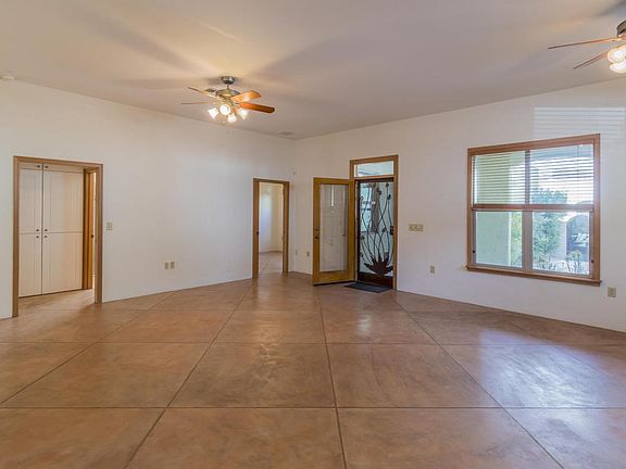 4th image of 504 E Laos St