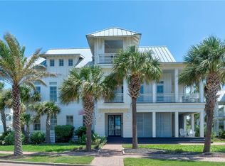200 Round Rd, Port Aransas, TX 78373