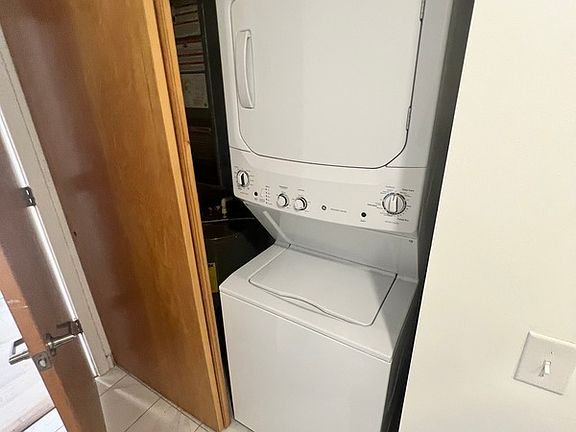 5th image of 418 N 25th St APT 390