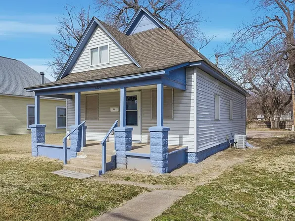 1204 W 2nd St N, Wichita, KS 67203