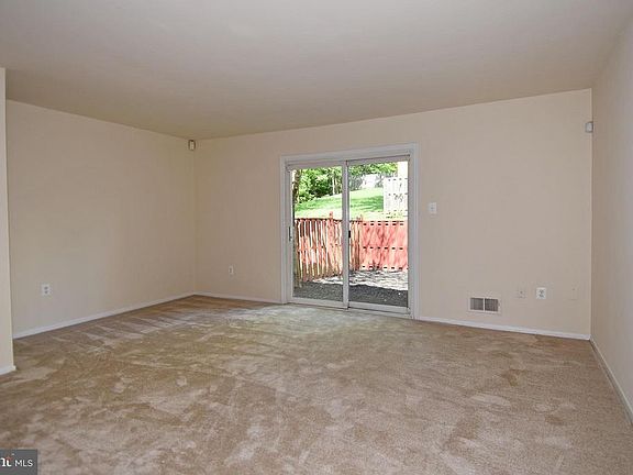 5th image of 16704 Chowning Ct