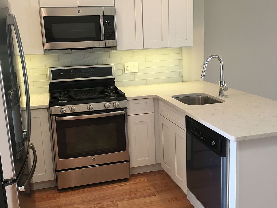 1st image of 1437 Brown St #C