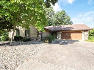 2 Lord Nelson Dr, Bella Vista, AR 72714