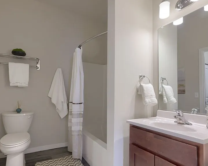 Northside Village Apartments — Photo 52