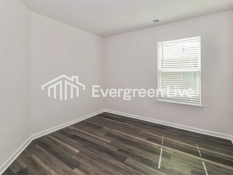 2224 Courtina Way — Photo 12