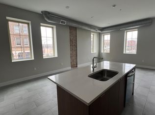 118 W 2nd St #11B, Grand Island, NE 68801