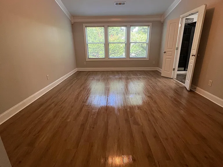 740 Middleton Pl — Photo 12
