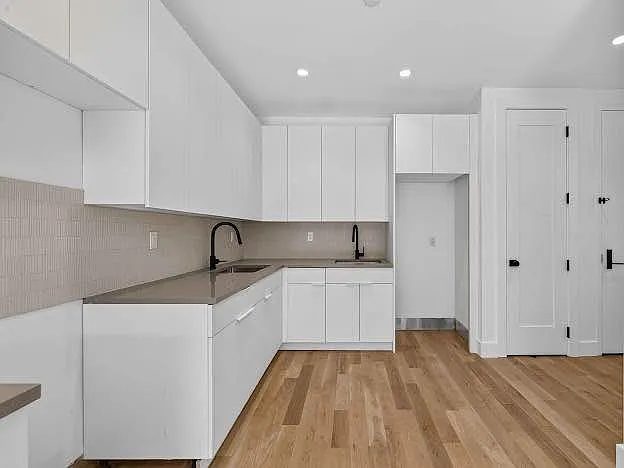 173 Tompkins Ave #2F — Photo 2