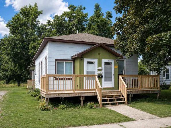 321 Dresser St, Cheboygan, MI 49721
