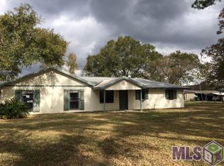 10469 White Rd, Denham Springs, LA 70726