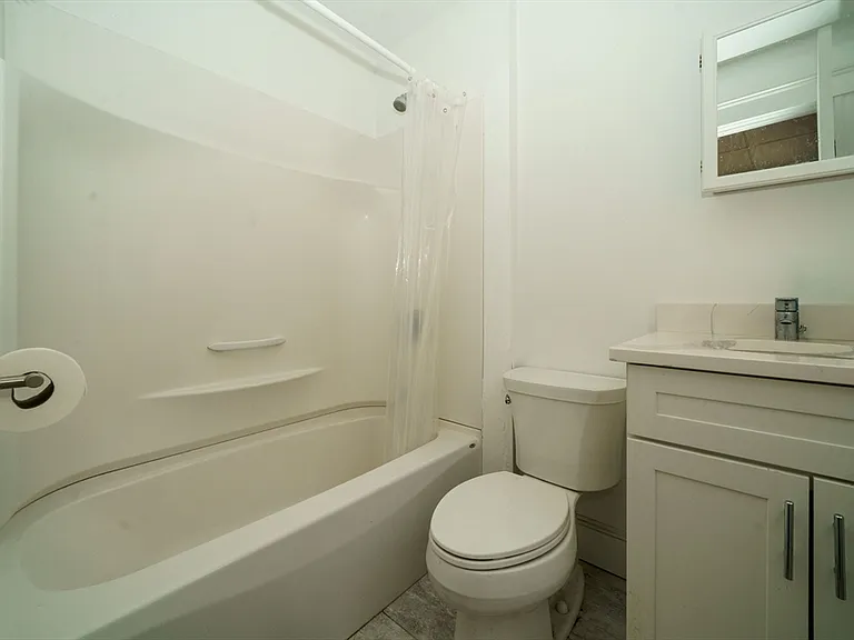 50 Englewood Ave #1 — Photo 10