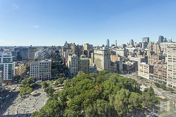 Rented by Halstead Real Estate | media 5