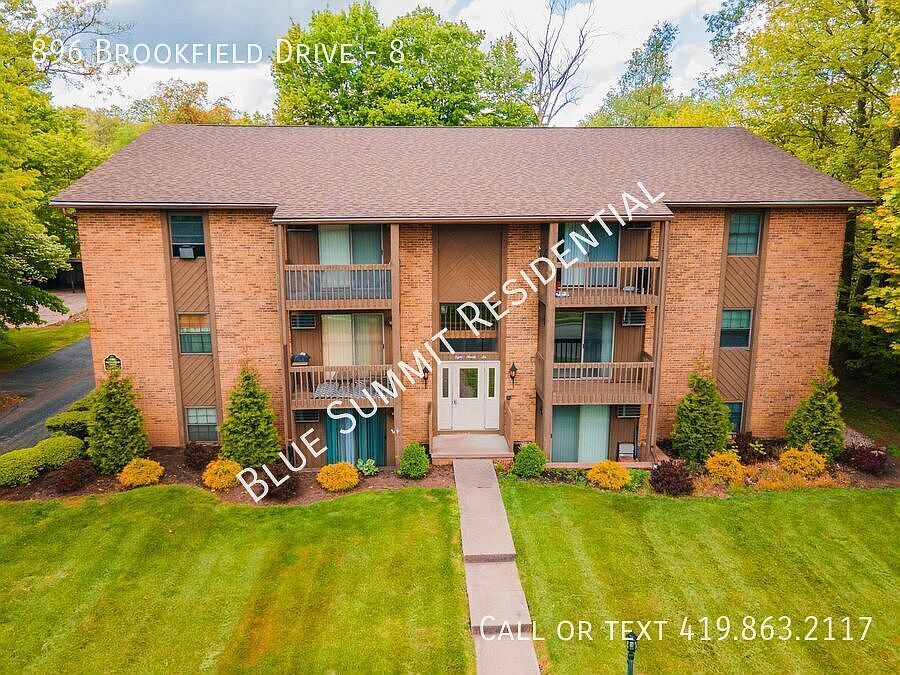 1st image of 896 Brookfield Dr #8