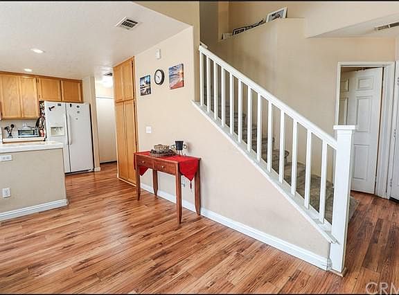 4th image of 24 Kalmia Pl