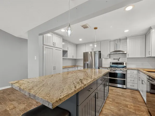 16811 Bougainvilla Ln, Friendswood, TX 77546