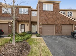 180 Windsor Pl, Madison, NJ 07940
