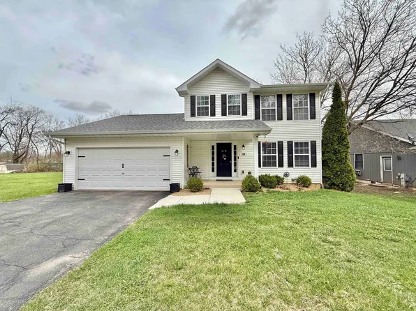 206 Ambrose Dr SE, Poplar Grove, IL 61065