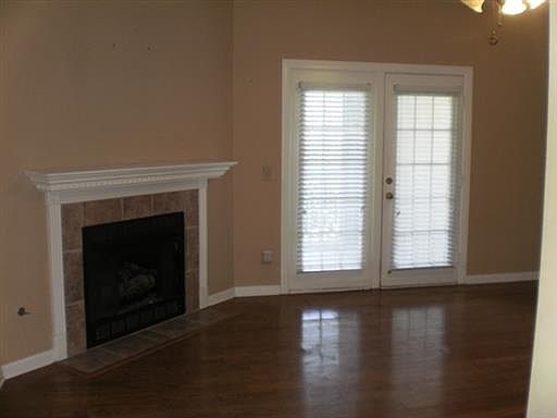 Doors to the private patio!!