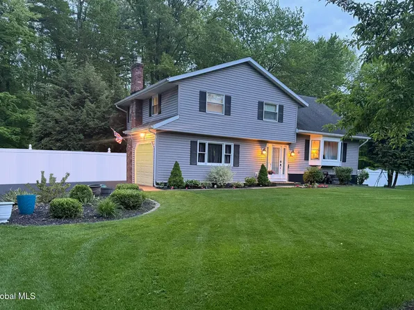 32 Guilder Place, Ballston Lake, NY 12019