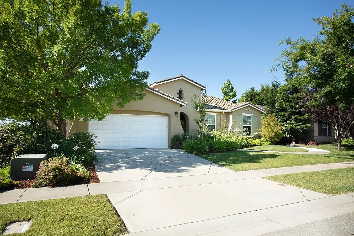 1722 Powder Way photo 1