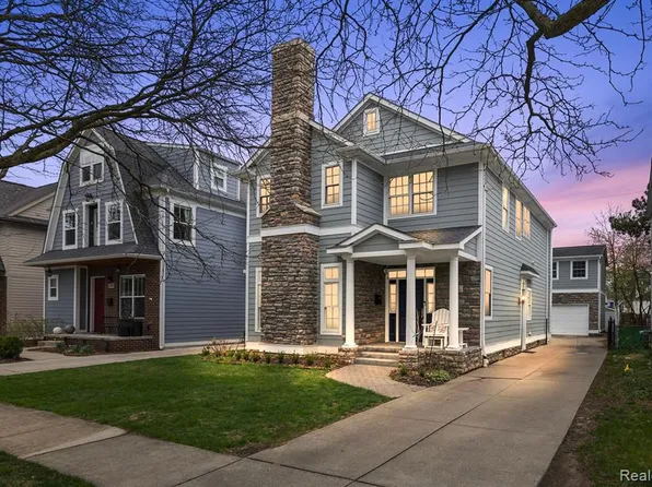 1182 Webster Ave, Birmingham, MI 48009