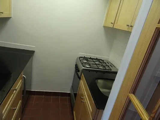 Rented by Bank Neary | media 19