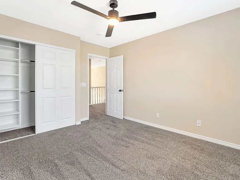 966 Pack Saddle Ct — Photo 31
