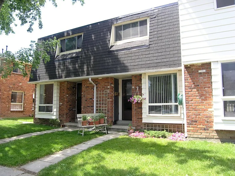 217 Admiral Dr