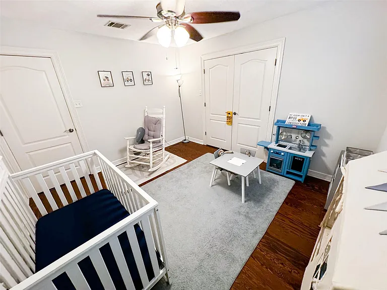 1213 Delsie Dr #B — Photo 16